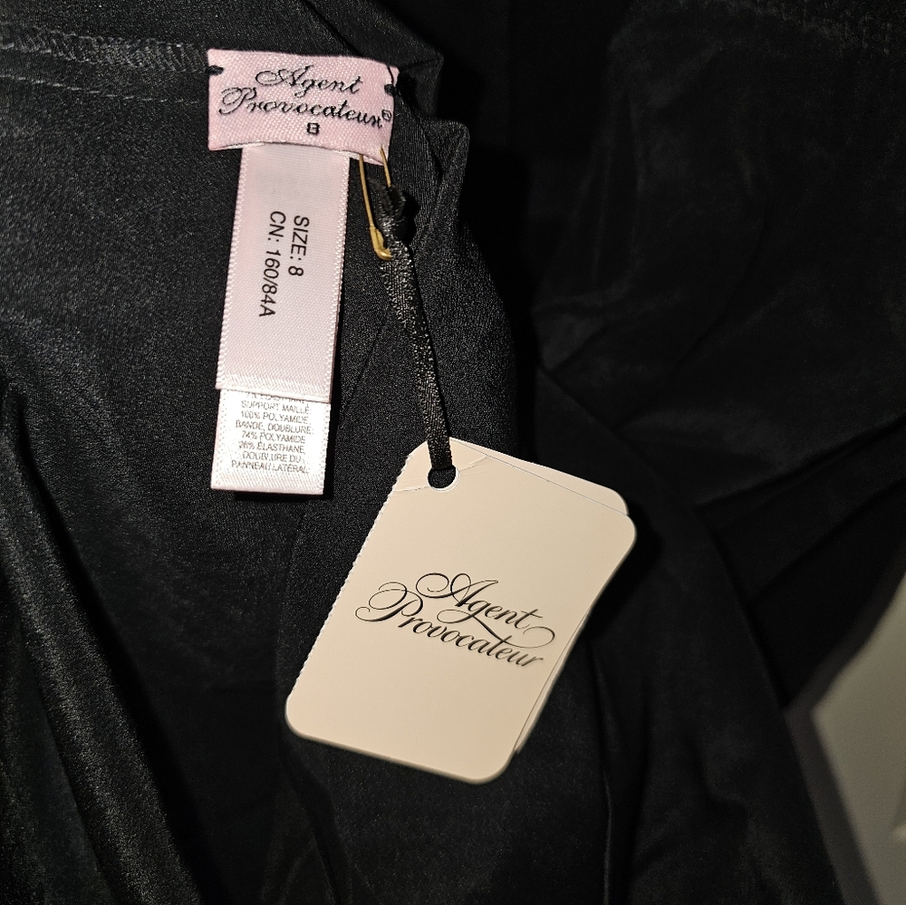 Rheno Dress - Picture 13 of 16